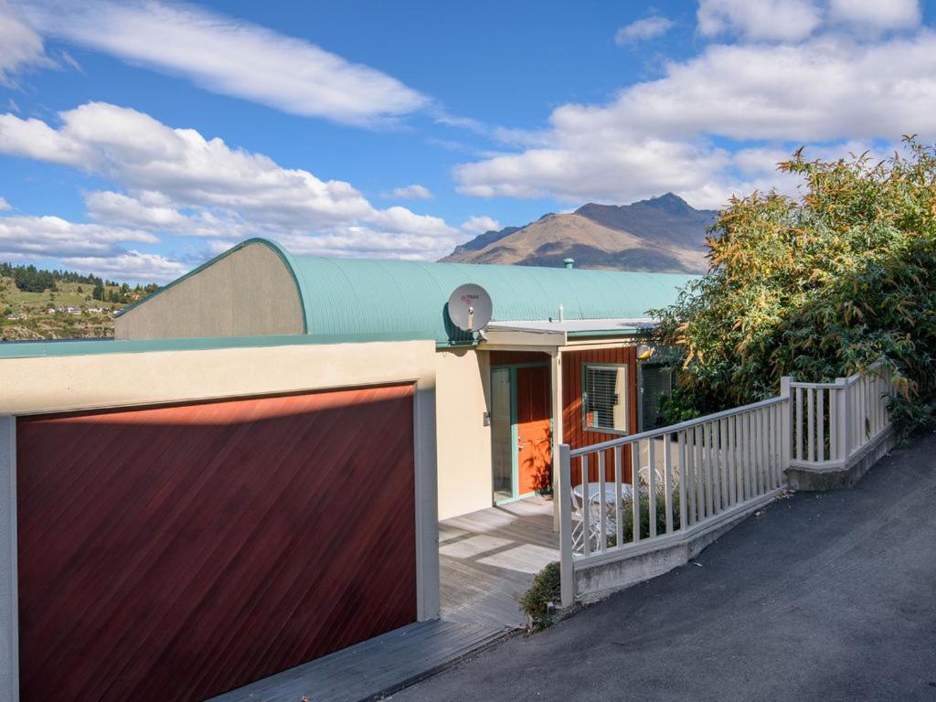 Lakefront Living At Remarkables Retreat - Unit 4 Квинстаун Экстерьер фото