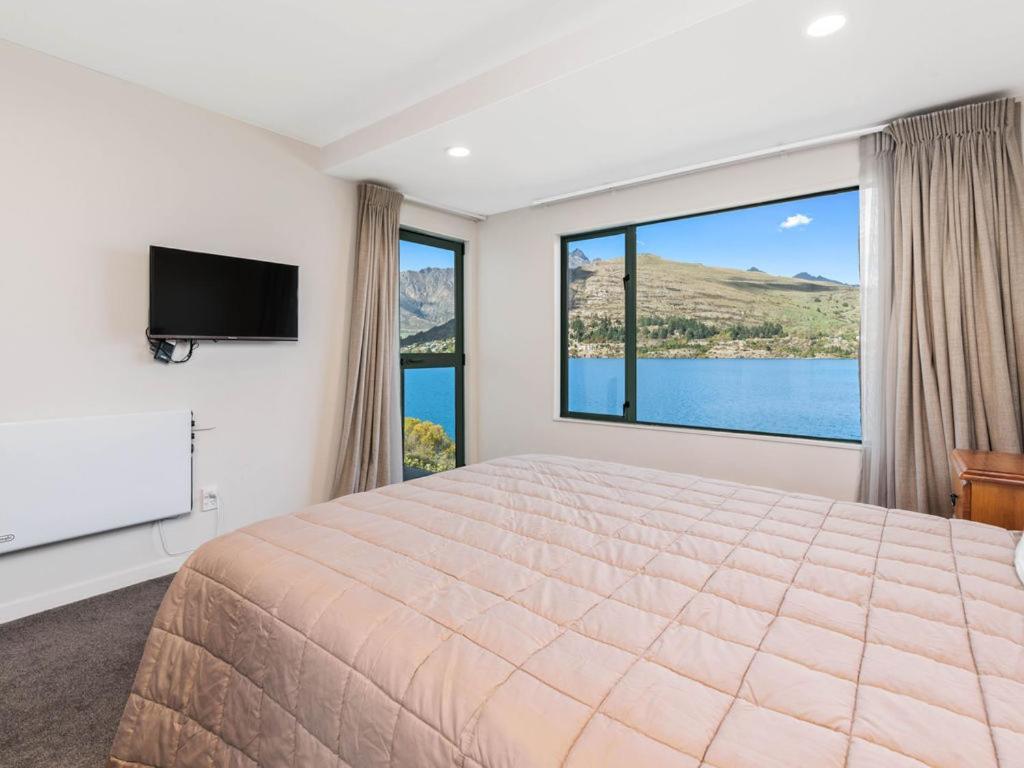 Lakefront Living At Remarkables Retreat - Unit 4 Квинстаун Экстерьер фото