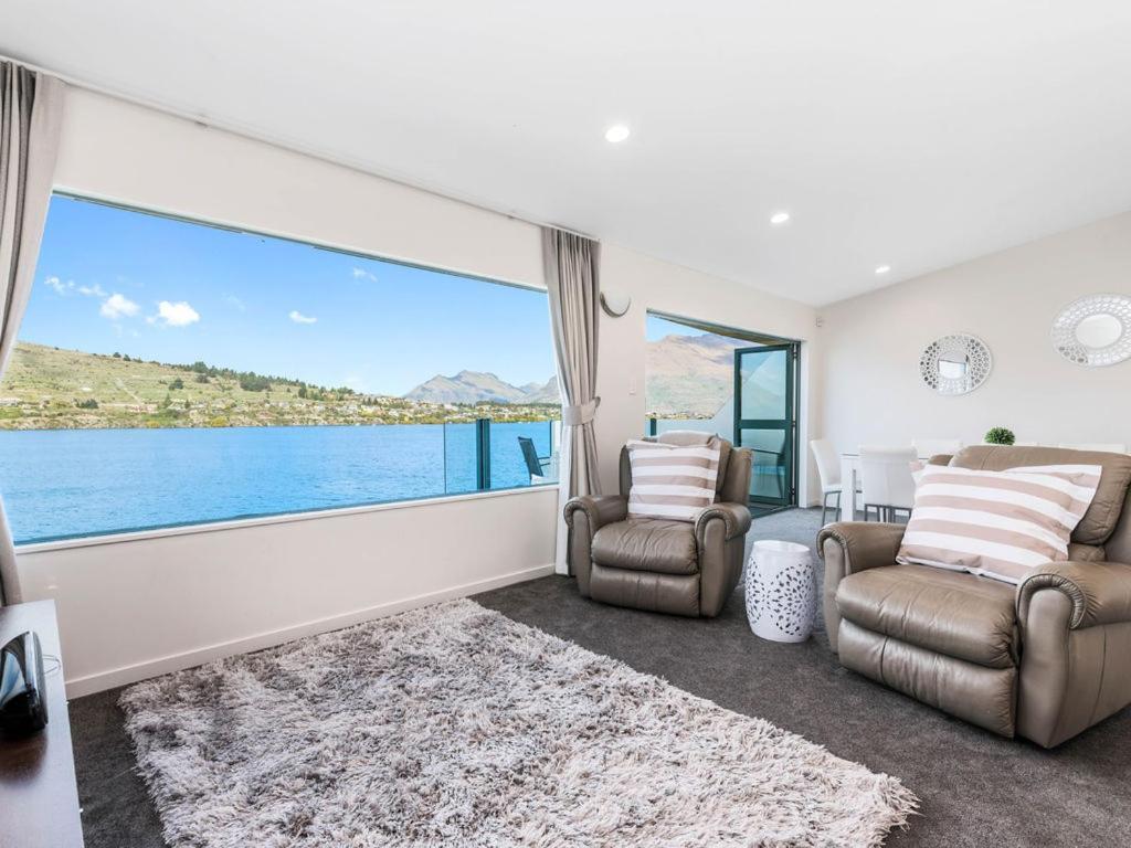 Lakefront Living At Remarkables Retreat - Unit 4 Квинстаун Экстерьер фото